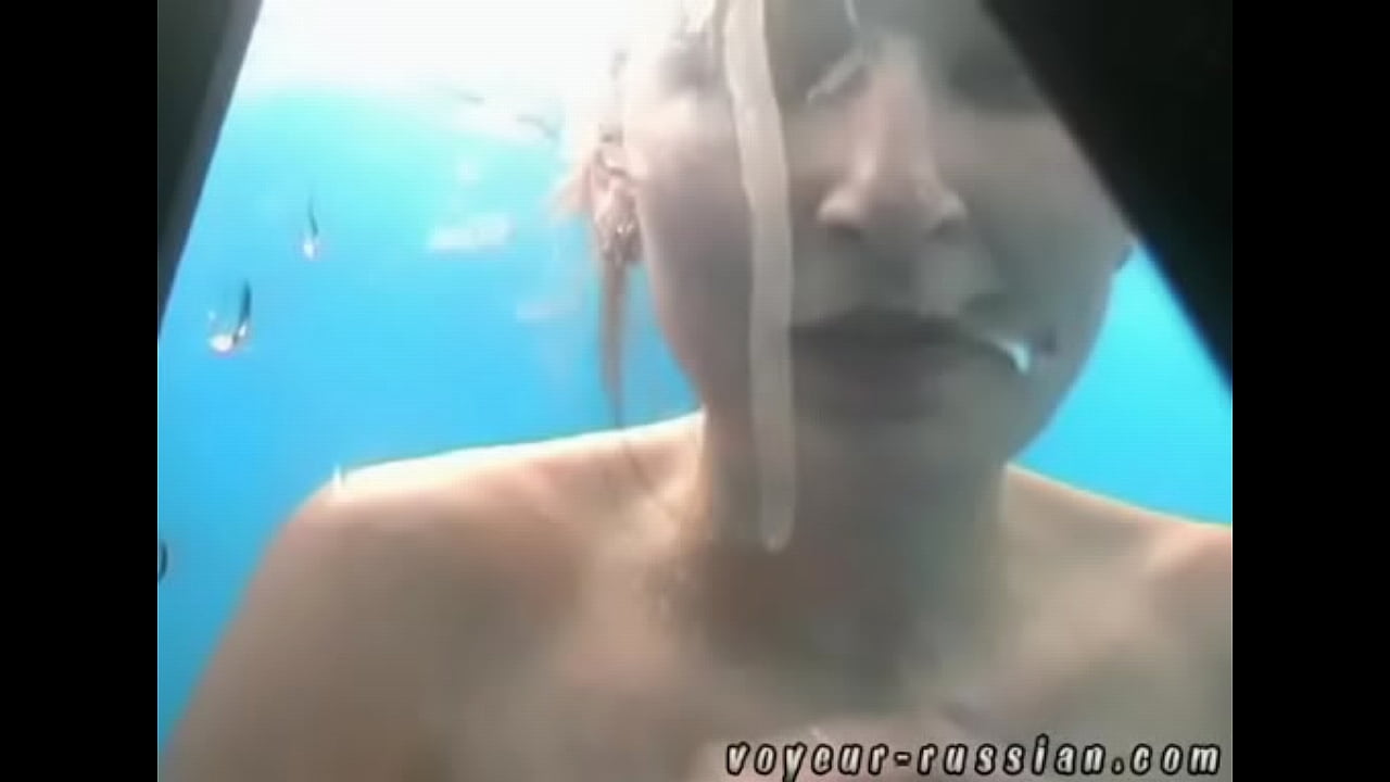 Kathryn ross nude in this Beach Cabin Voyeur bdsm nadeln